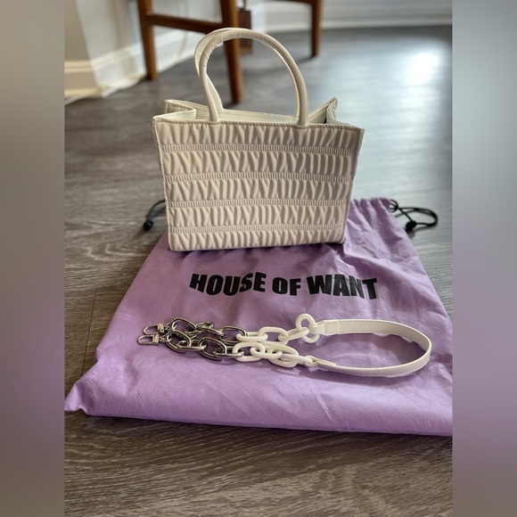 House of Want White (Nordstrom) Bag |Versatile Strap Option - Picture 3 of 5